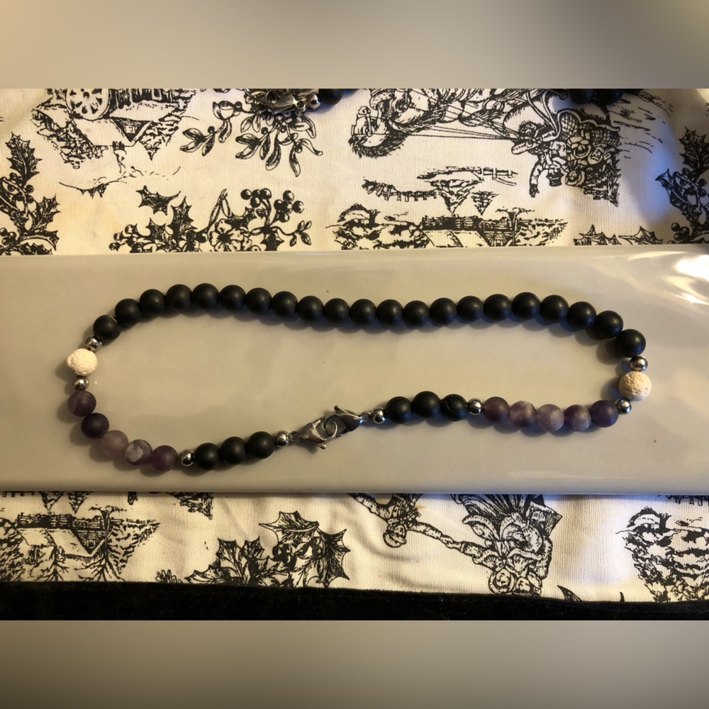 Bracelet or Choker